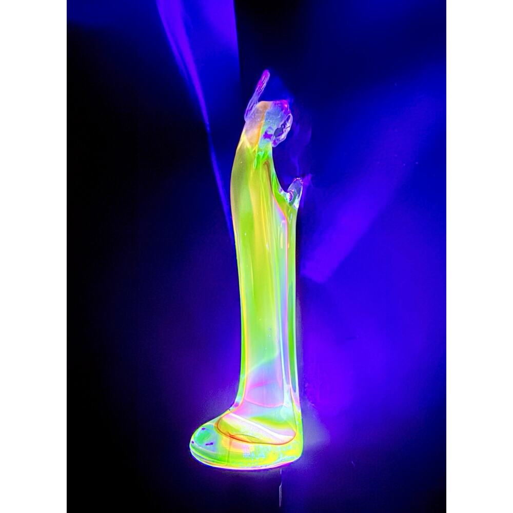 Sommerso Murano Praying Virgin Mary Madonna 10.5” Art UV Glow Glass Yellow Pink